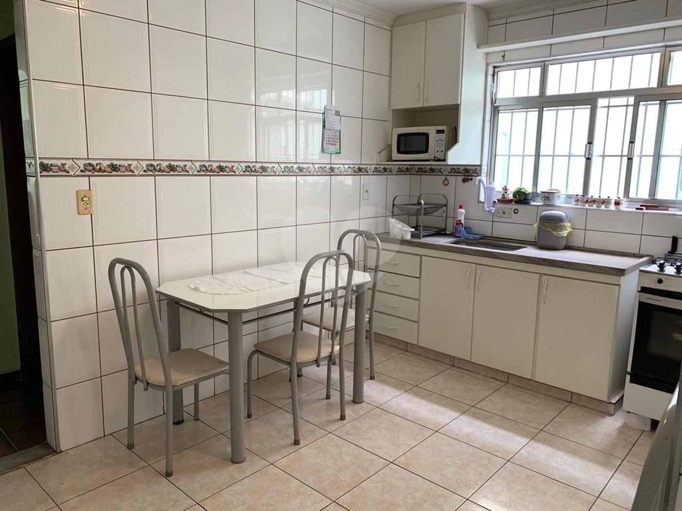 Casa à venda com 3 quartos, sendo 1 suíte,  em Bosque da Saúde, São Paulo, SP