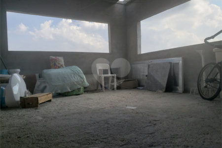 Sobrado à venda com 4 quartos, sendo 2 suítes, em Vila Mazzei, São Paulo, SP
