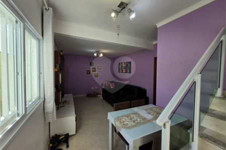 Casa em condomínio à venda com 3 quartos, sendo 1 suíte, em Vila Pereira Cerca, São Paulo, SP
