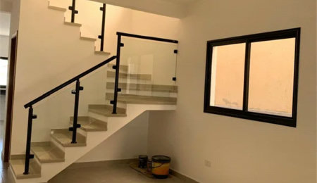 Casa à venda com 3 quartos, sendo 1 suíte,  no condomínio Villa D'este, Cotia - SP