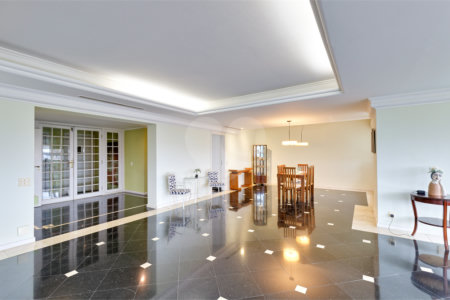 Apartamento à venda com 4 suítes em Jardim Marajoara, São Paulo, SP