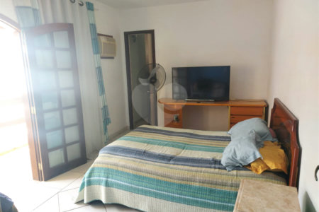 Casa à venda com 4 quartos, sendo 1 suíte, no condomínio River Plate, Rio de Janeiro - RJ