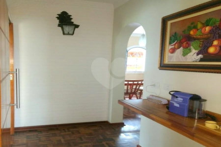 Casa à venda com 3 quartos, sendo 1 suíte,  em Jardim Rosa Maria, São Paulo, SP
