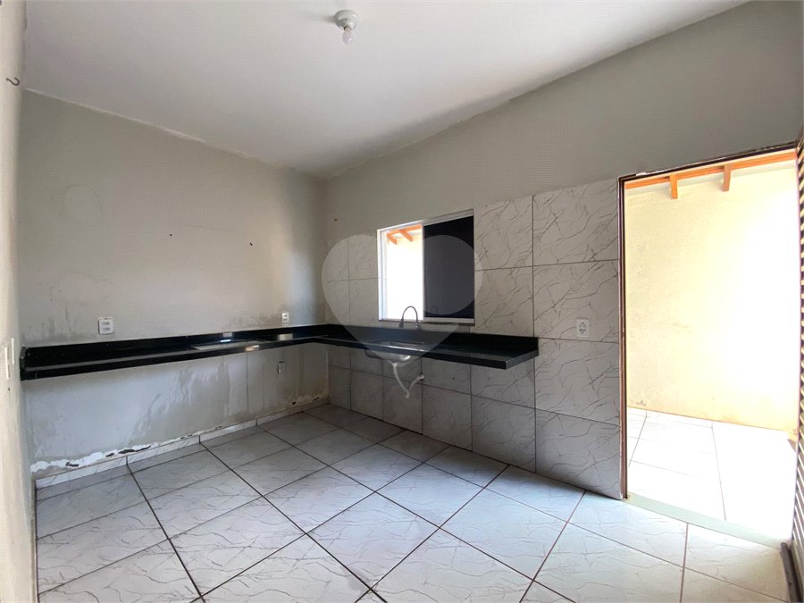Casa Térrea à venda com 2 quartos em Petrópolis, Várzea Grande, MT