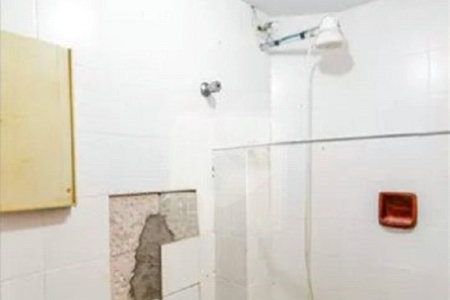 Sobrado à venda com 4 quartos, sendo 1 suíte, em Vila Cordeiro, São Paulo, SP