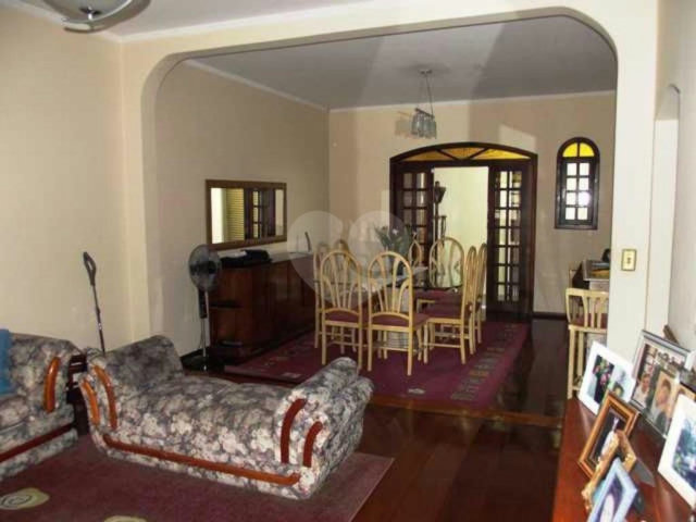 Sobrado à venda com 4 quartos, sendo 2 suítes,  em Limão, São Paulo, SP