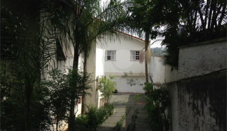 Casa à venda com 4 quartos, sendo 1 suíte,  em Jardim Petrópolis, São Paulo, SP