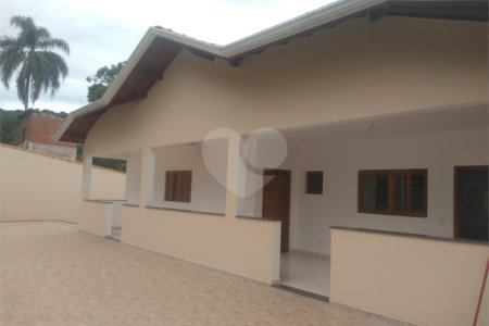 Chácara à venda com 4 suítes em Pirucaia, Mairiporã, SP