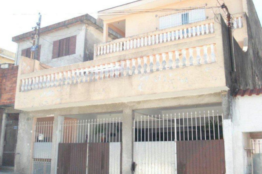 Sobrado à venda com 5 quartos, sendo 1 suíte, em Interlagos, São Paulo, SP