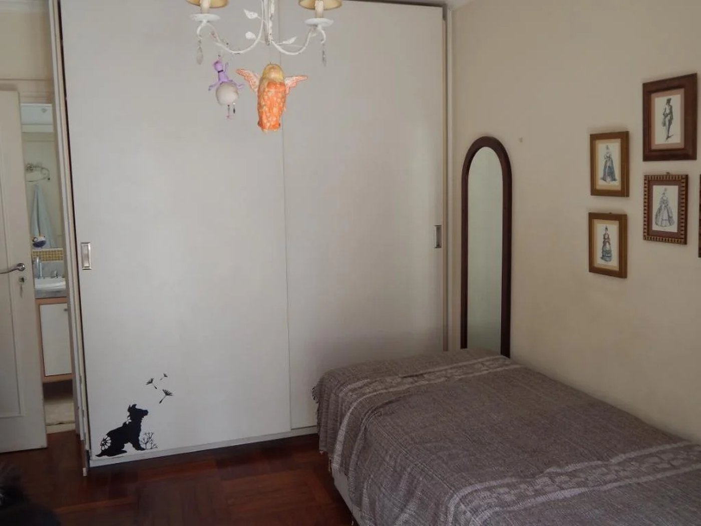 Sobrado à venda com 5 suítes em Jardim Londrina, São Paulo, SP
