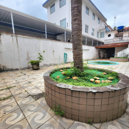 Casa com 3 dormitórios à venda, 198 m² por R$ 1.099.000,00 - Marapé - Santos/SP
