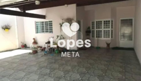 Casa à venda com 3 quartos, sendo 1 suíte,  em Jardim Altos de Santana Ii, Jacareí, SP