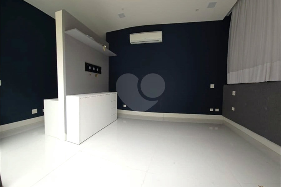 Casa à venda com 5 suítes no condomínio Tamboré II, Santana de Parnaíba - SP