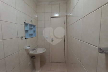 Casa para alugar com 3 quartos, sendo 1 suíte, em Jardim Bonfiglioli, São Paulo, SP