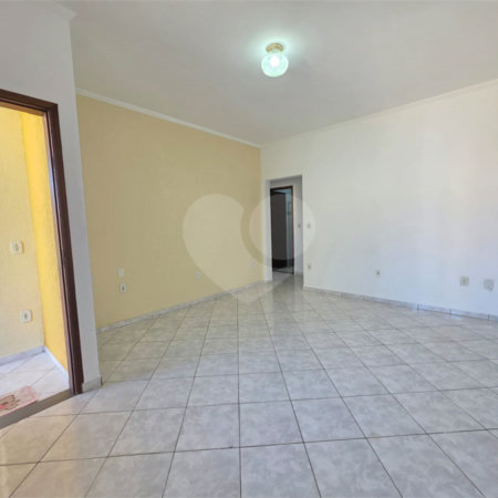 Casa à venda com 3 quartos, sendo 2 suítes, em Jardim Santo Antônio, Valinhos, SP