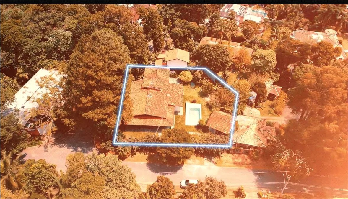 Terreno à venda com 6 quartos no condomínio Quinta dos Lagos, Cotia - SP