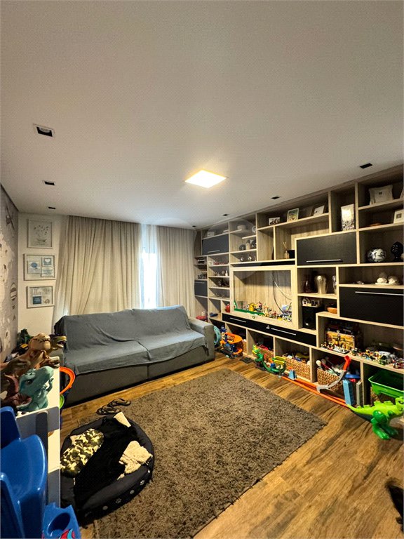 Sobrado à venda com 3 quartos, sendo 2 suítes, em Tremembé, São Paulo, SP