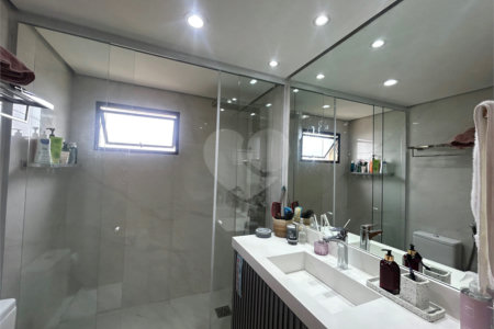 Apartamento à venda com 3 quartos, sendo 2 suítes, em Alto da Boa Vista, São Paulo, SP