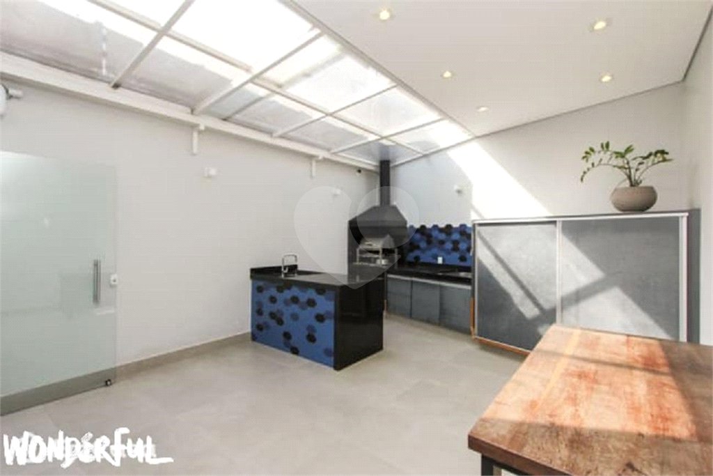 Casa à venda com 3 quartos, sendo 1 suíte, no condomínio Casa Térrea, São Paulo - SP