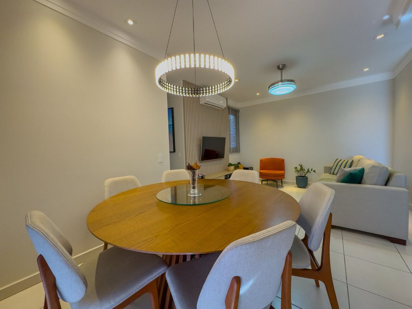 Apartamento à venda com 3 quartos, sendo 1 suíte, em Vila Guaíra, Presidente Prudente, SP