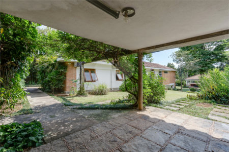 Casa Térrea à venda com 4 quartos, sendo 1 suíte, em Chácara Monte Alegre, São Paulo, SP