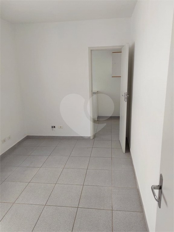 Sobrado à venda com 3 quartos, sendo 1 suíte, em Alto da Boa Vista, São Paulo, SP