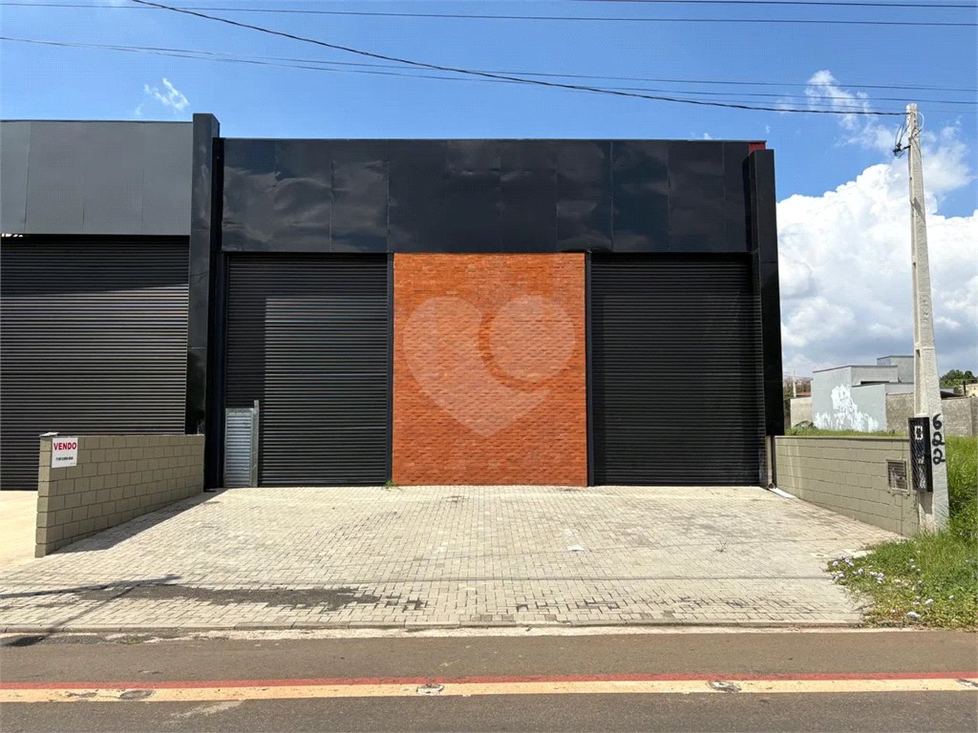 Galpão Comercial para venda e locação no Bairro Santa Rita em Piracicaba/SP.