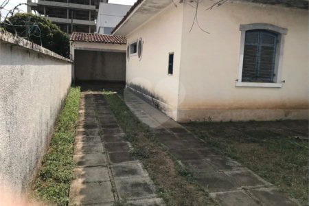 CASA À VENDA COLOCADA COM A SANTA CASA