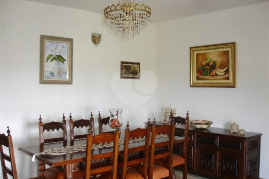 Chácara à venda com 6 quartos, sendo 2 suítes, no Centro, Serra Negra, SP