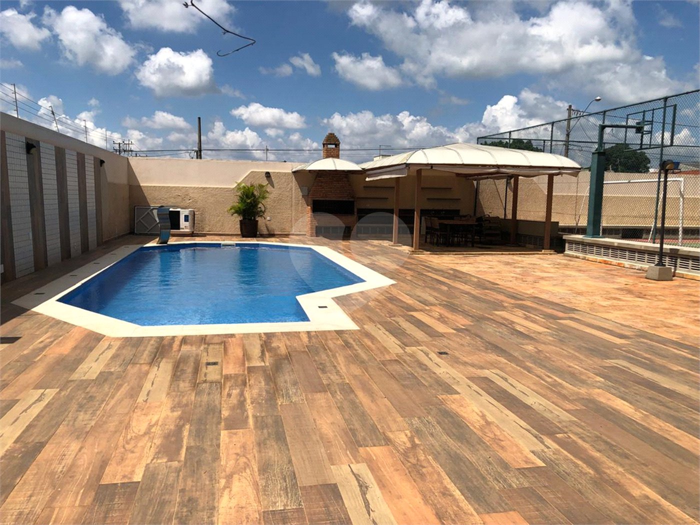 Apartamento à venda com 4 suítes em Vila Henrique, Salto, SP