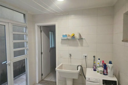Sobrado à venda com 4 quartos, sendo 2 suítes, em Brooklin Paulista, São Paulo, SP