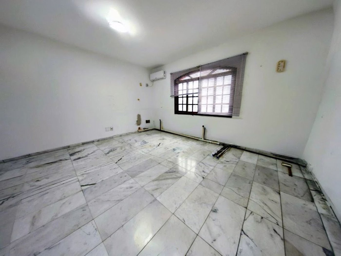 Casa com 7 dormitórios, 249 m² - venda por R$ 2.235.000,00 ou aluguel por R$ 15.000,00 - Gonzaga - Santos/SP