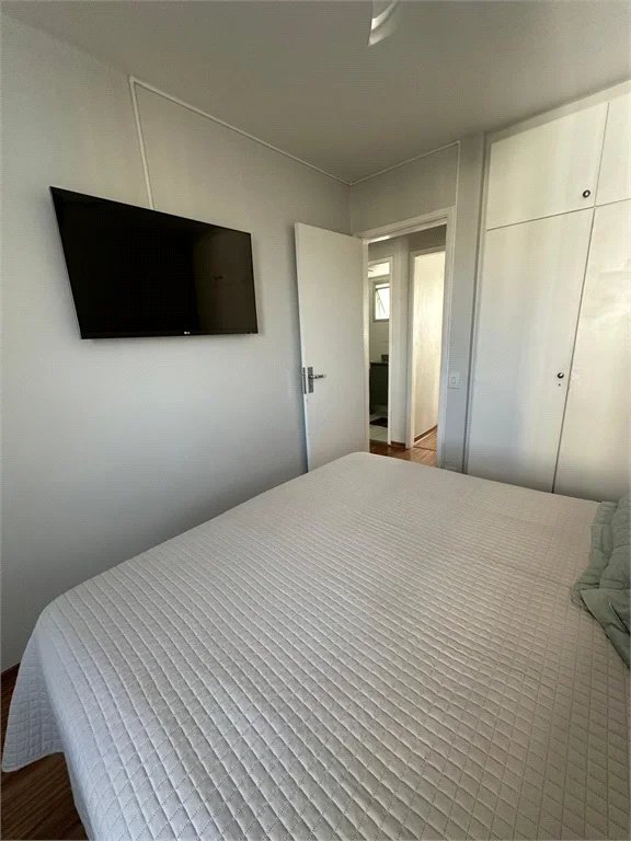 Apartamento à venda com 3 quartos, sendo 1 suíte, em Vila Suzana, São Paulo, SP