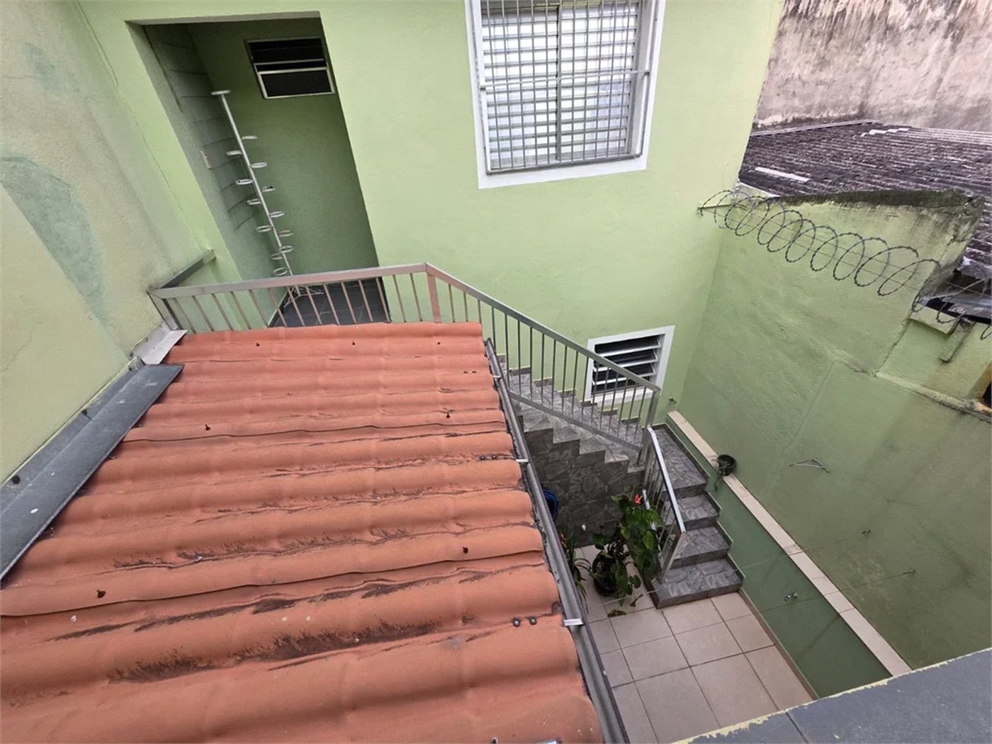 Sobrado à venda com 3 quartos em Rio Pequeno, São Paulo, SP
