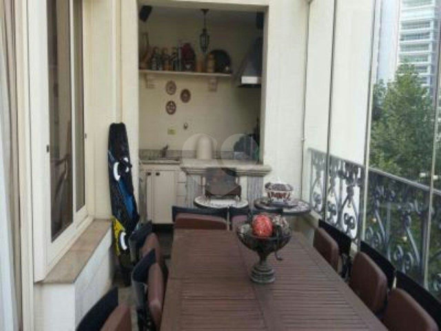 Apartamento à venda com 4 suítes em Tatuapé, São Paulo, SP