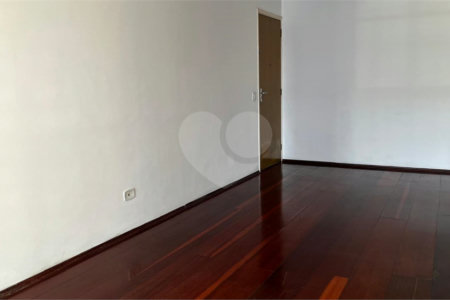 Apartamento à venda com 3 quartos em Saúde, São Paulo, SP