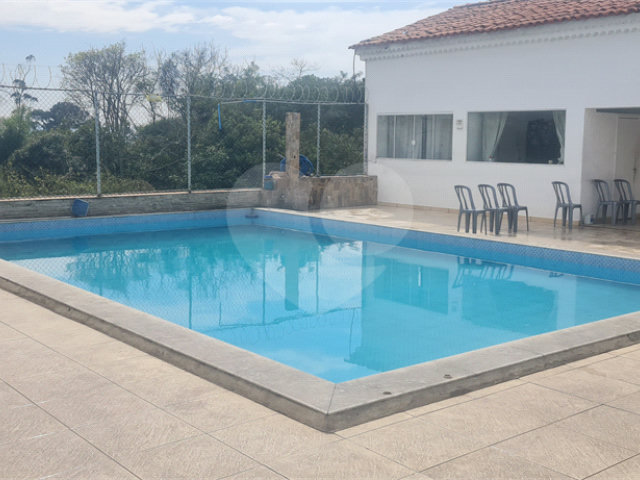 Casa à venda com 5 suítes em Roseira, Mairiporã, SP