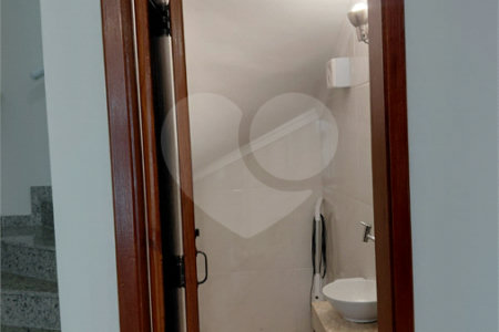 Casa à venda com 2 suítes no condomínio Residencial Guilhen, São Paulo - SP