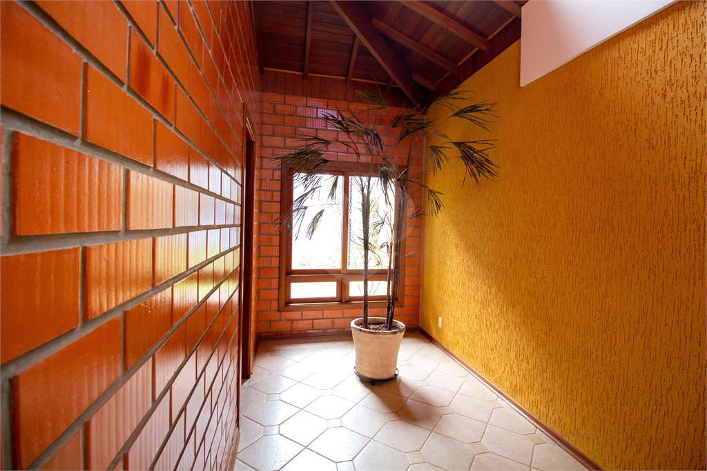 Chácara à venda com 4 quartos, sendo 2 suítes, em Jardim Oriental, Mairinque, SP