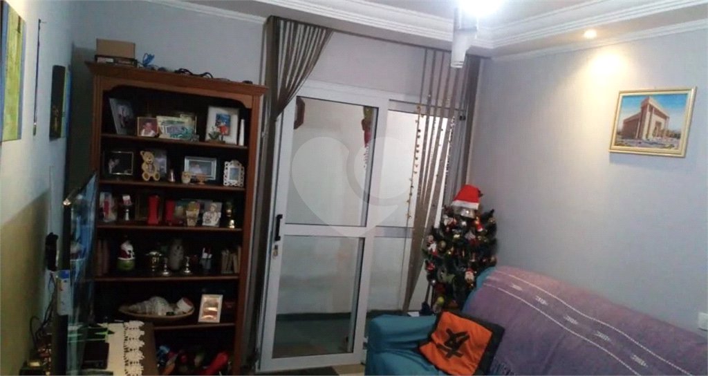 Sobrado à venda com 2 quartos em Jardim Rosemary, Cotia, SP