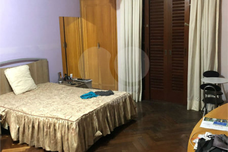Sobrado à venda com 3 suítes em Vila Vermelha, São Paulo, SP