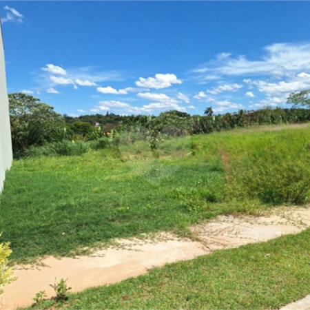 Terreno à venda com 1 suíte em Pinheirinho, Vinhedo, SP