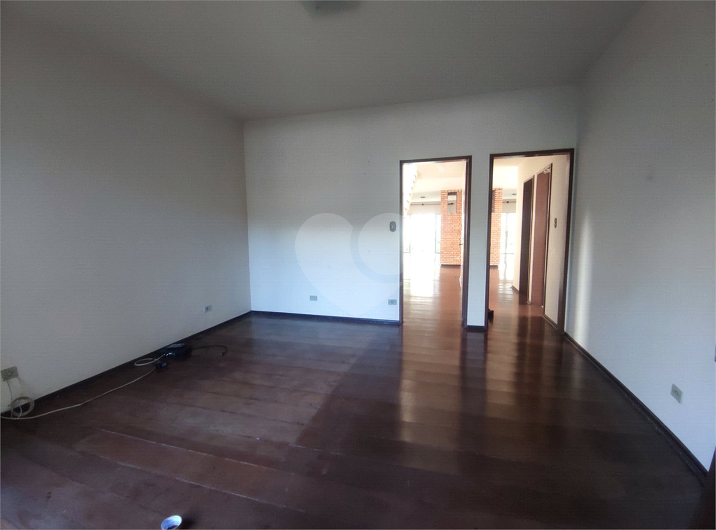Sobrado à venda com 4 quartos, sendo 2 suítes, em Chácara Monte Alegre, São Paulo, SP