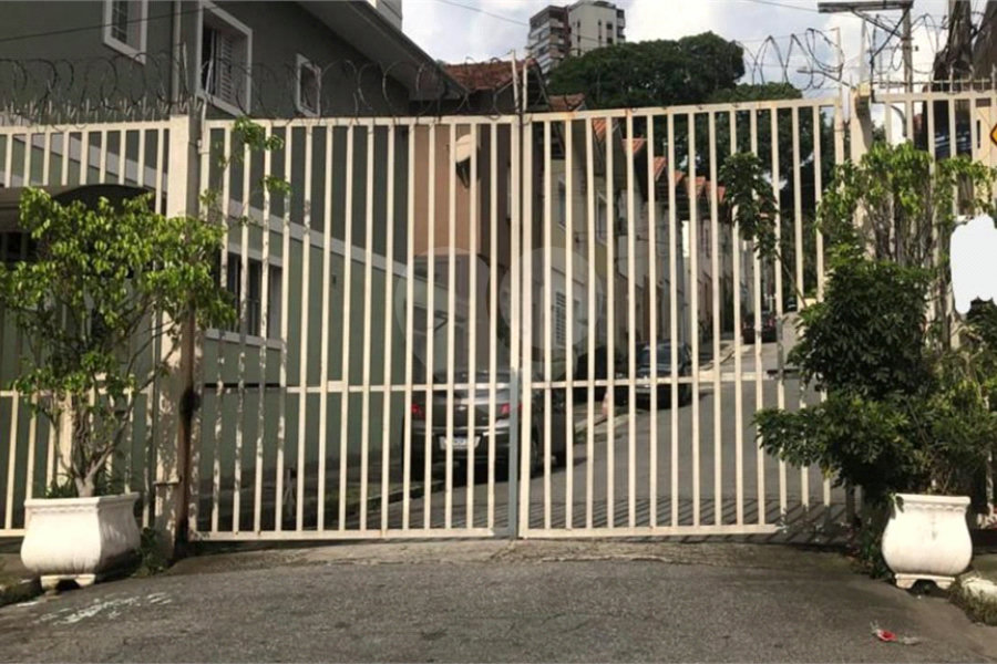 Casa de Vila à venda com 4 quartos, sendo 1 suíte, em Santana, São Paulo, SP