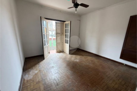 Sobrado à venda com 3 quartos em Jardim Trussardi, São Paulo, SP