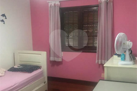 Sobrado à venda com 3 quartos, sendo 1 suíte, em Vila Jaguara, São Paulo, SP