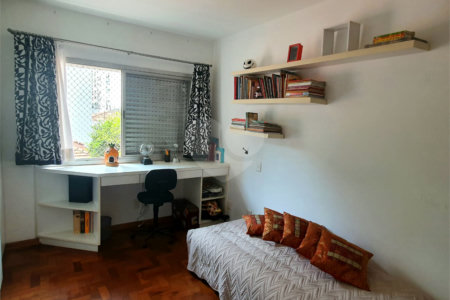 Apartamento à venda com 3 quartos, sendo 2 suítes, em Itaim Bibi, São Paulo, SP