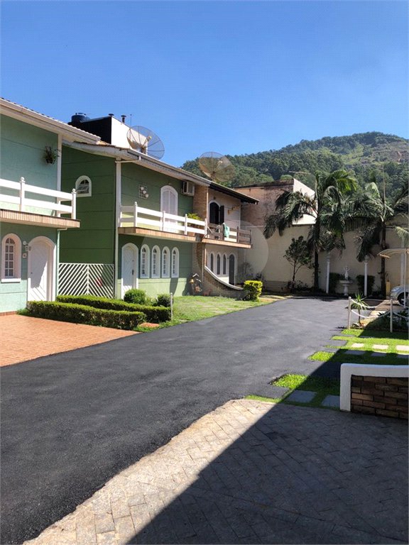 Casa à venda com 3 quartos, sendo 1 suíte, no condomínio Jardim das Pedras, São Paulo - SP
