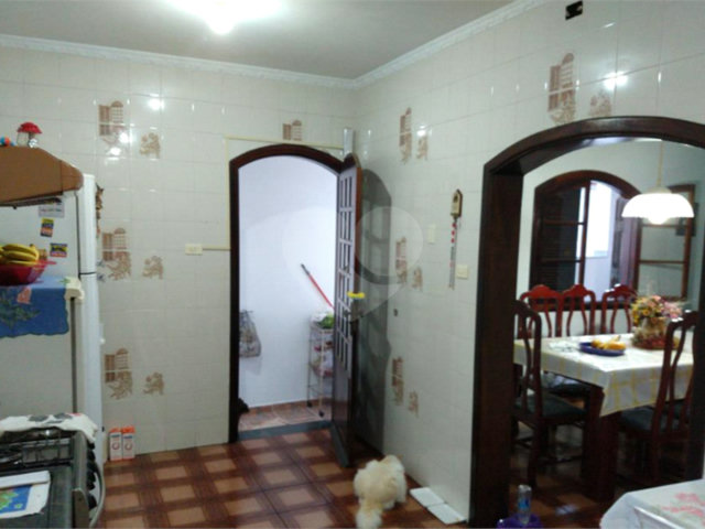 Sobrado à venda com 4 quartos, sendo 2 suítes,  em Tremembé, São Paulo, SP