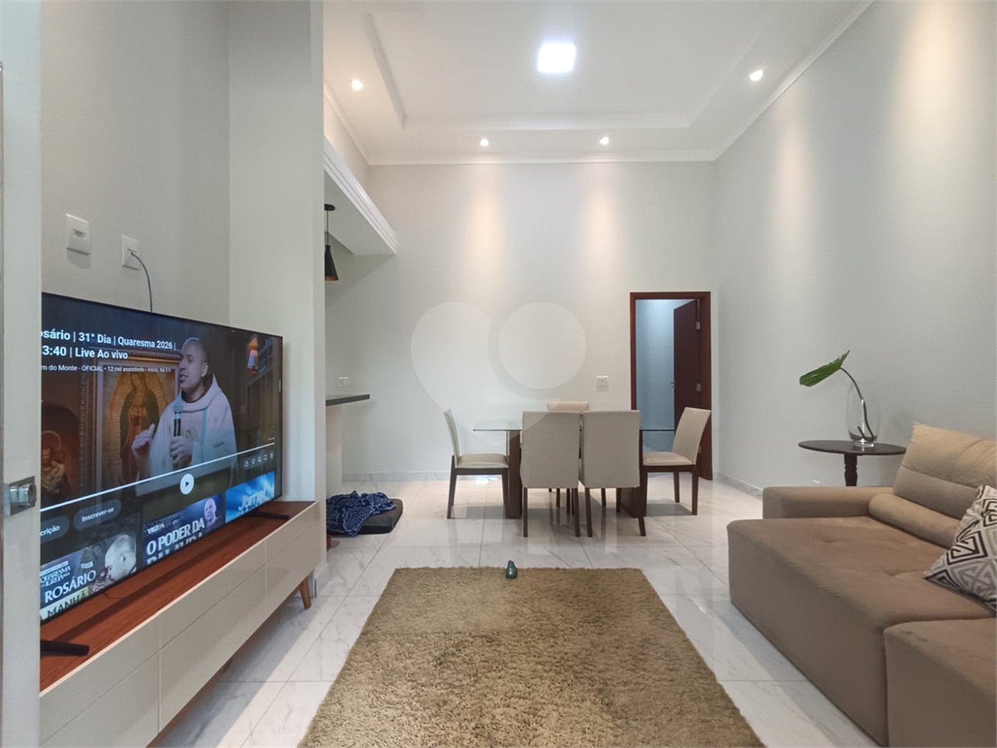 Casa à venda com 3 quartos, sendo 1 suíte,  no condomínio Ipes 2, Tatuí - SP